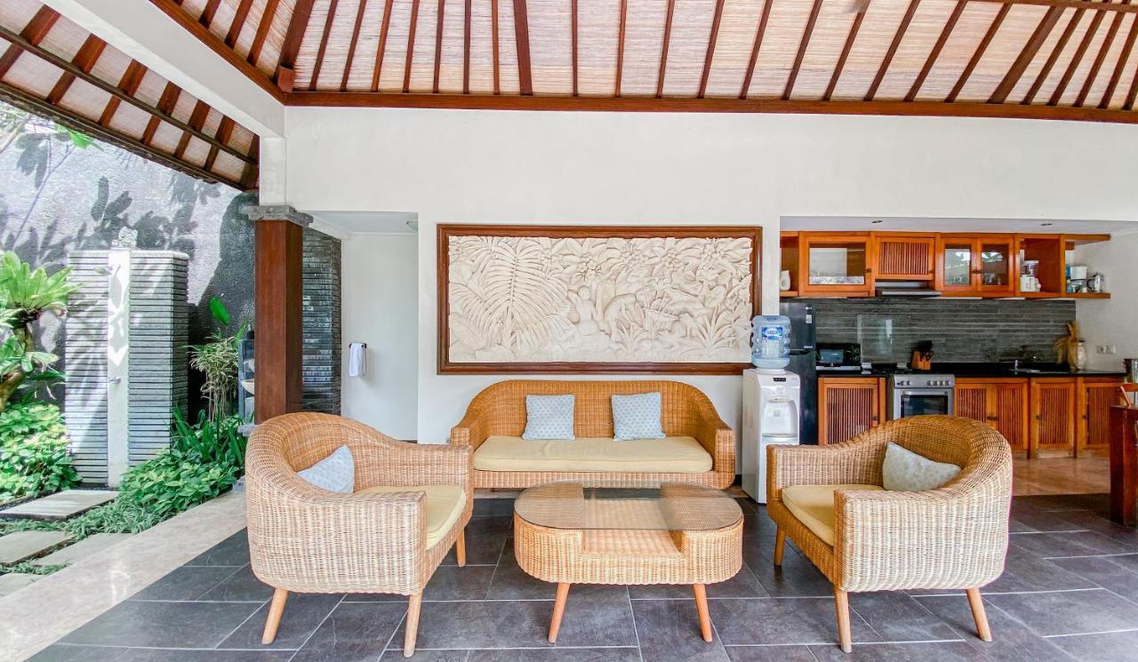 Tis Orchid Villa By Premier Hospitality Asia スミニャック エクステリア 写真